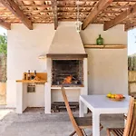 Villa Suau Petit by Villa Plus